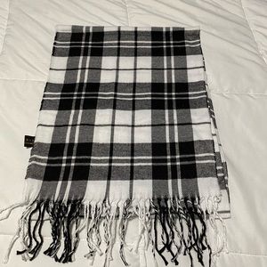 Men's/Ladies 100% CASHMERE Black/White Plaid Scar